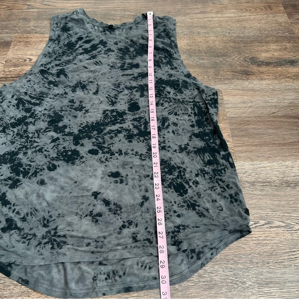 Lululemon Women’s Tie Dye Tank Top Gray Black Size XL Activewear Workout Sporty - Picture 8 of 8